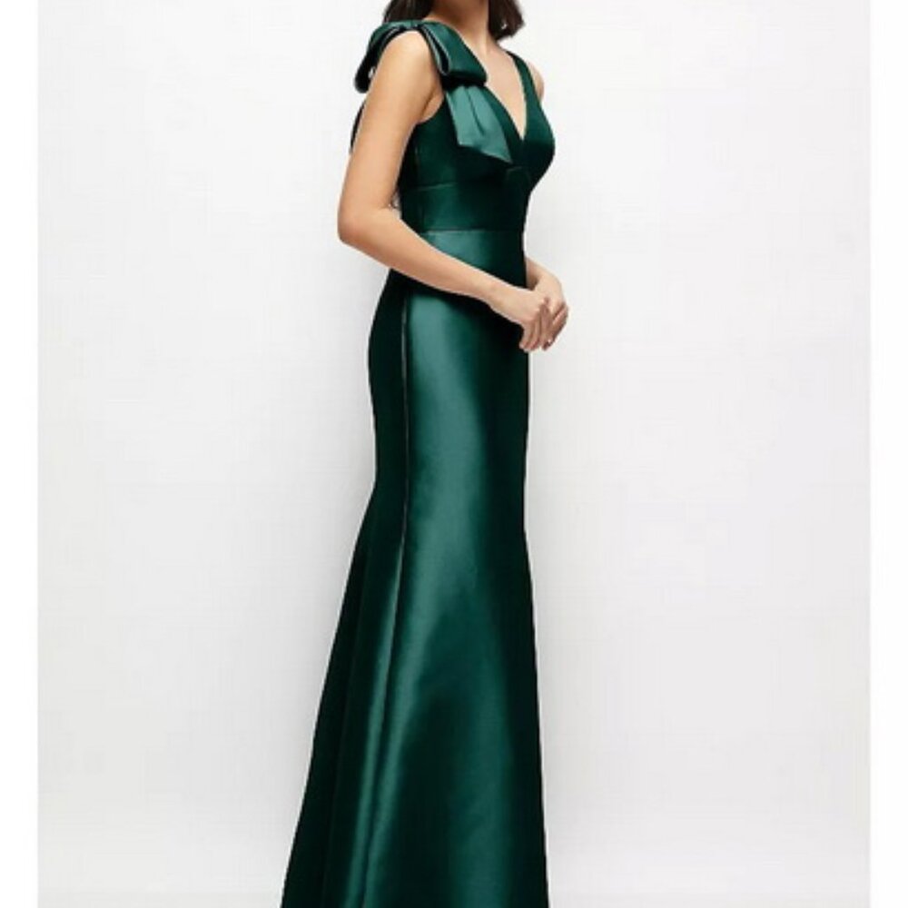 Alfred Sung Evergreen Bow Sleeveless Satin Twill Trumpet Gown D863